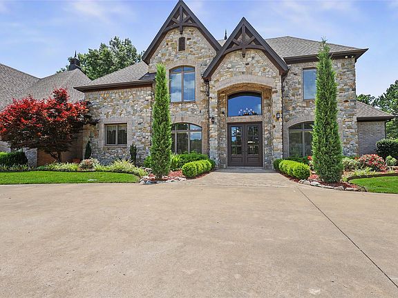 3rd image of 870 Cherry Springs Dr