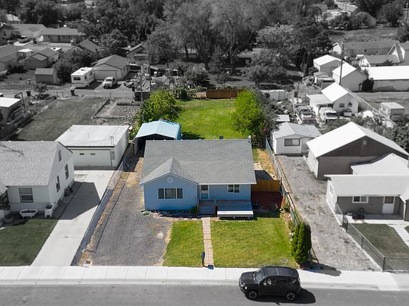 2nd image of 927 Sprague Ave