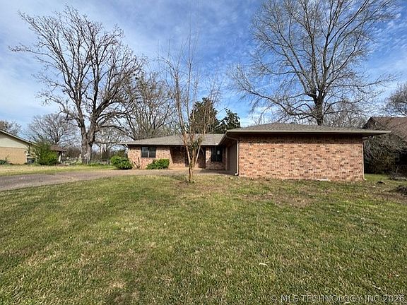 2nd image of 508 S McGee Dr
