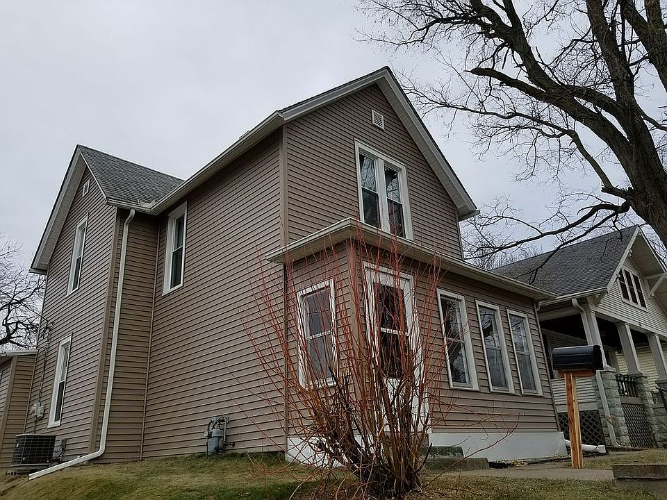 1st image of 512 S Helen St