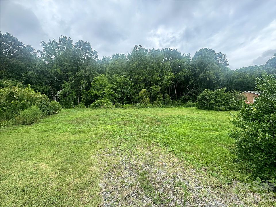 1st image of 306 West Ave Lot B