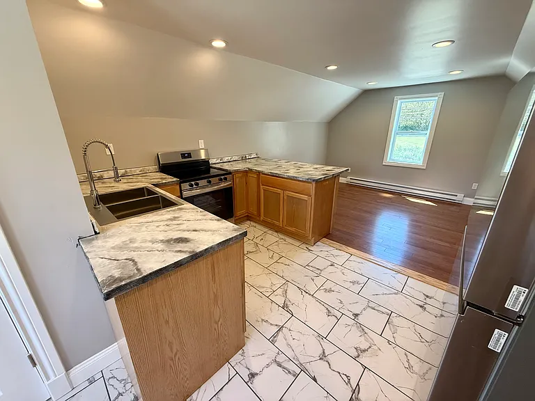 112 Old Glenwood Rd #1 — Photo 9