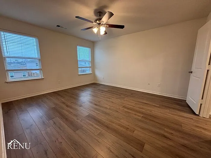 132 Stratton Ln — Photo 14
