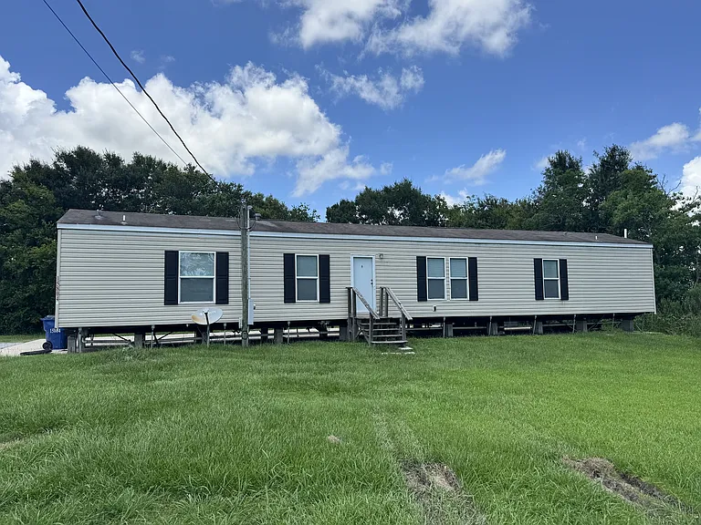 15804 Yam Rd — Photo 1