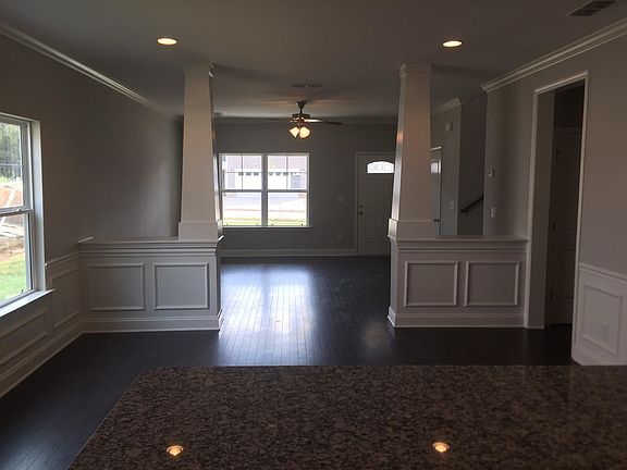 3rd image of 552 High Echelon Cres Lot 84