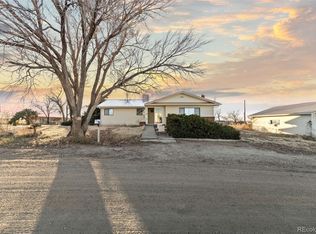 470 Vine St, Deer Trail, CO 80105
