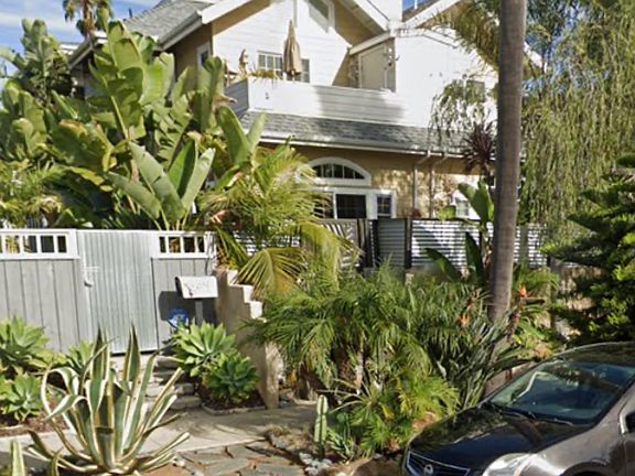 3rd image of 520 N Clementine St APT B