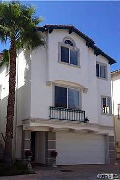 3rd image of 523 S Maria Ave