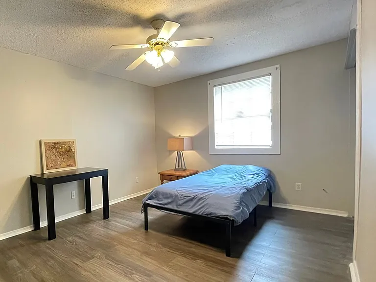 103 Comanche Cir — Photo 17