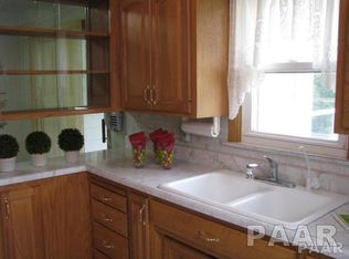 4 Foster Ct, Bartonville, IL 61607