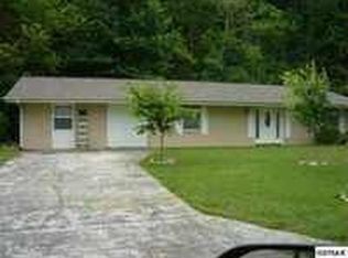 1917 Center Rd, Pigeon Forge, TN 37863