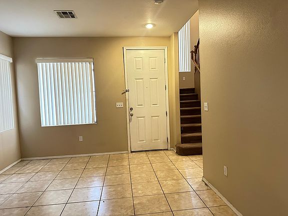 4th image of 2574 Olay St