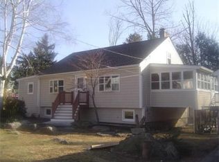 7 Sprague Ln, Worcester, MA 01604