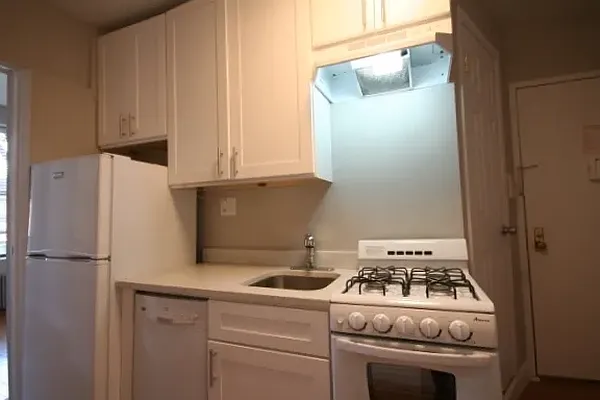 Rented by Compass | media 17