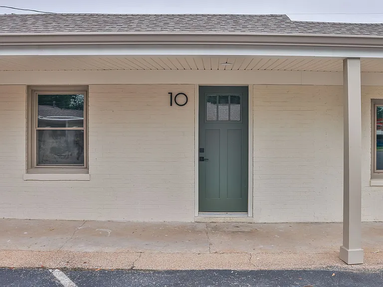 551 Elm St #10 — Photo 2