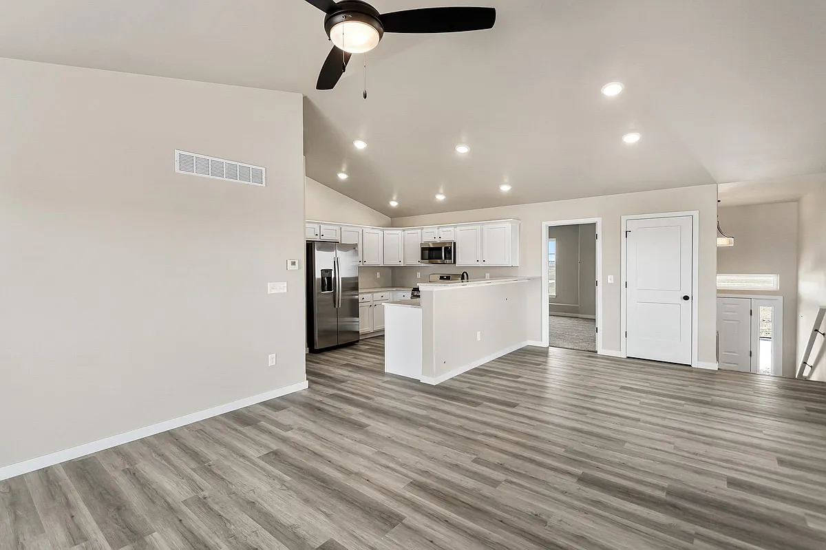 Building Photo - 2067 Suttner Dr