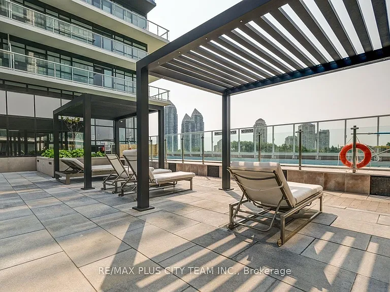 251 Manitoba St #501 — Photo 24