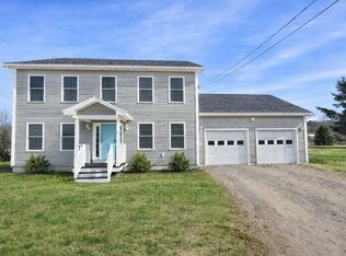 64 Wardtown Rd, Freeport, ME 04032