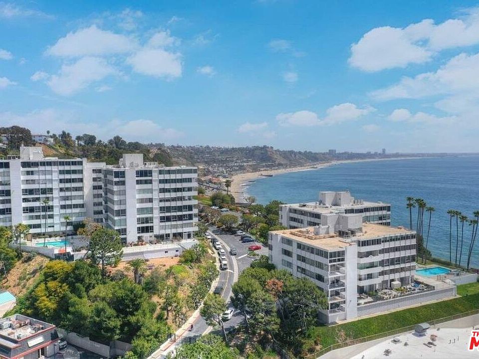 2nd image of 17368 W Sunset Blvd APT 304A