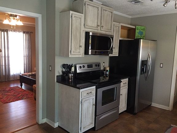 4th image of 1692 Ravenwood Ln