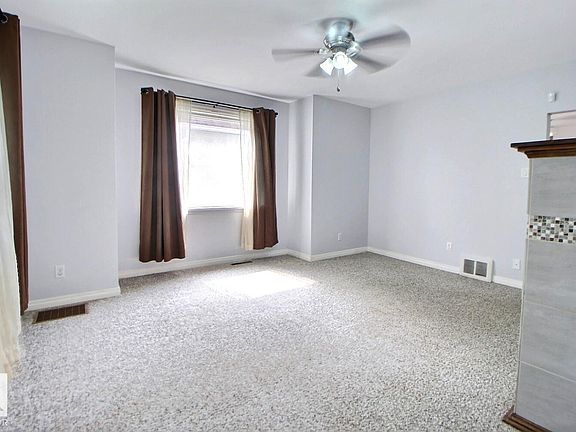 3rd image of 11626 87th St NW