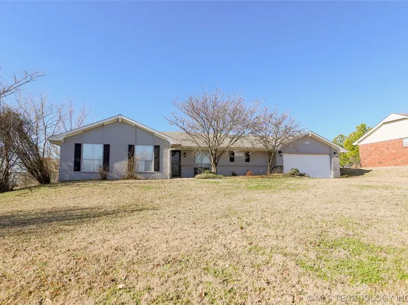 204 Oak Ridge Dr, Sand Springs, OK 74063