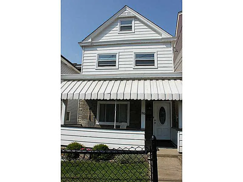 106 Ruth St photo 1