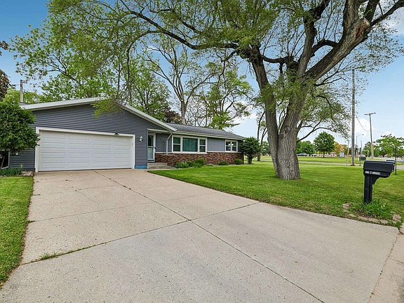 4th image of 105 W Slifer St