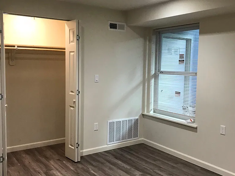 2818 Anza St — Photo 5