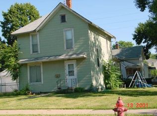 614 E State St, Marshalltown, IA 50158