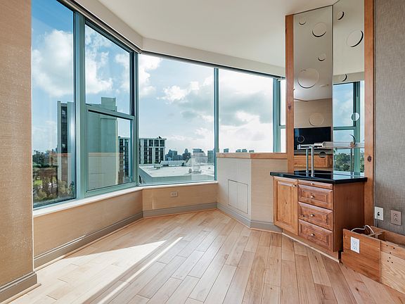 2nd image of 2500 6th Ave Unit 606