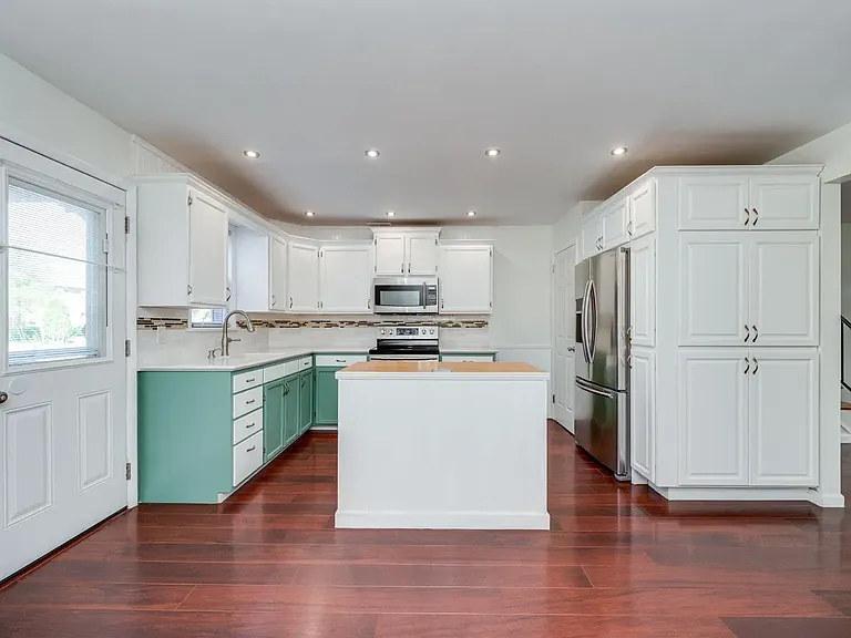 4 S Buttonwood St — Photo 11