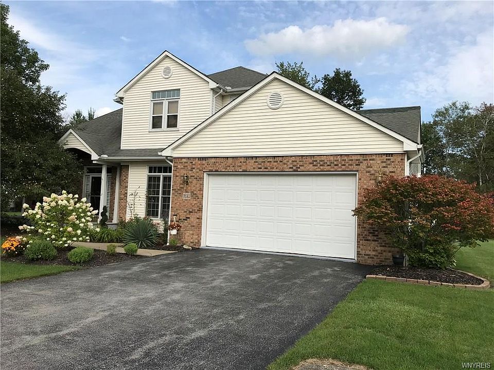 1st image of 1693 Willow Woods