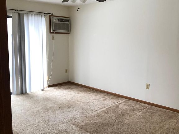 3rd image of 1270 Sequoia Ct APT C