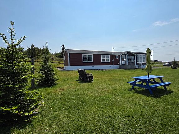 4th image of 285 Bayview Street