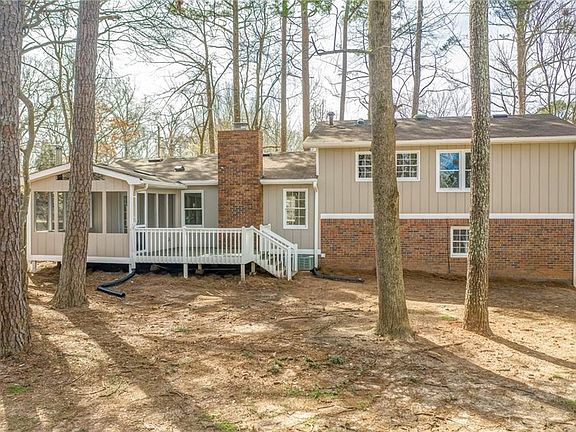 4th image of 115 Driftwood Ln