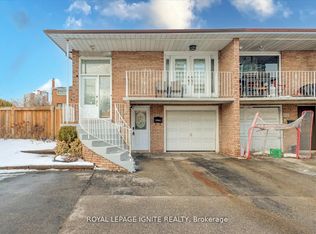 4023 Bishopstoke Ln, Mississauga, ON L4Z 1H9