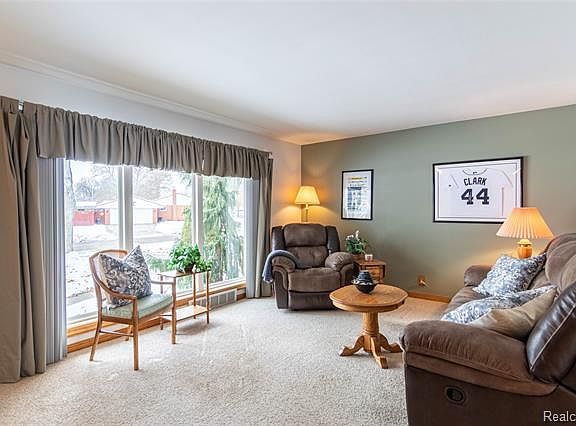 5th image of 43436 Donley Dr