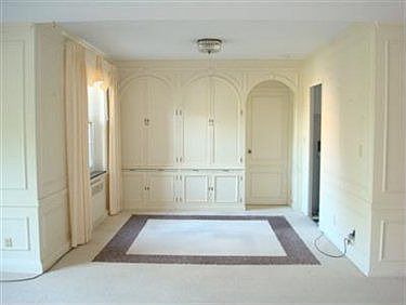 4th image of 19101 Van Aken Blvd APT 227