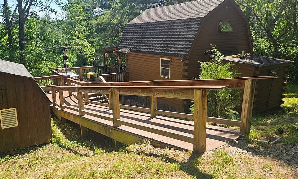 1st image of 2449 Turkey Knob Rd
