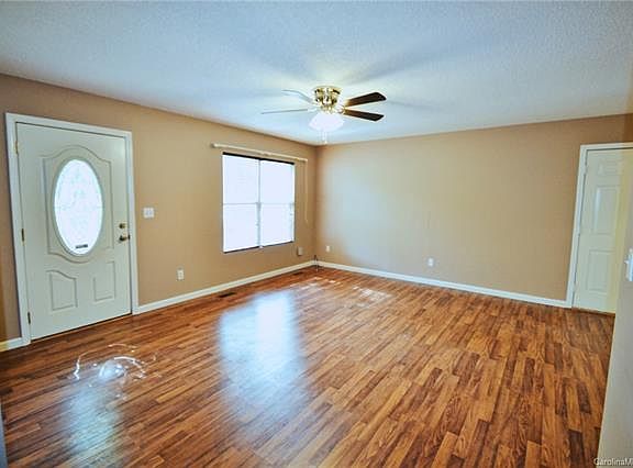 3rd image of 3056 38th Avenue Ln NE