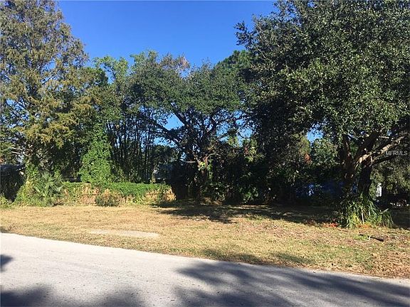 3rd image of 6925 51st Ave N
