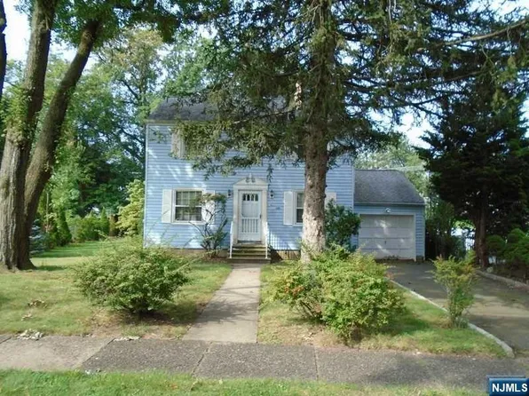 157 Rhoda Ave, Nutley, NJ 07110