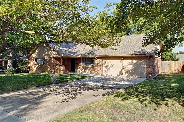 1st image of 6016 Walraven Cir