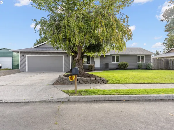 302 SE Paropa Ct, Gresham, OR 97080