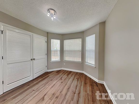 5th image of 589 Lakewater View Dr