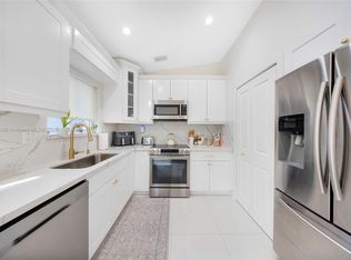 7271 NW 174th Ter APT 203, Hialeah, FL 33015