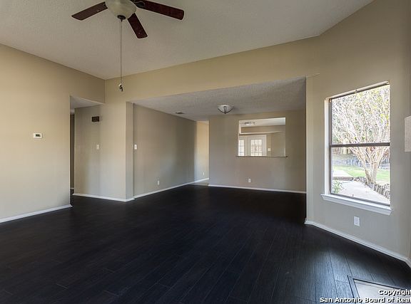 5th image of 239 Saddlebrook Dr