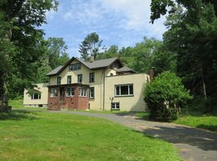 445 S Pascack Rd, Chestnut Ridge, NY 10977