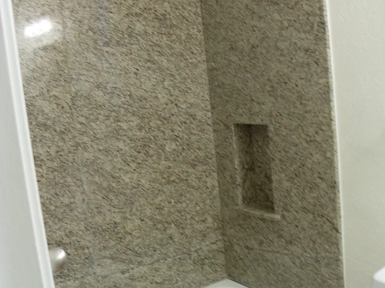 MSTR BATHROOM